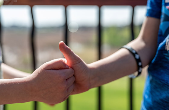 كرة القدم المشتعلة والحصان الخشبي.. أغرب وأخطر الرياضات في العالم صورة رقم 5 كرة القدم المشتعلة والحصان الخشبي.. أغرب وأخطر الرياضات في العالم صورة رقم 5