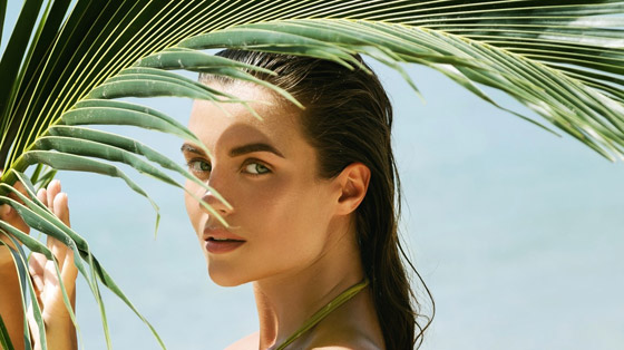 هكذا تحصلين على بشرة خالية من العيوب على البحر صورة رقم 2