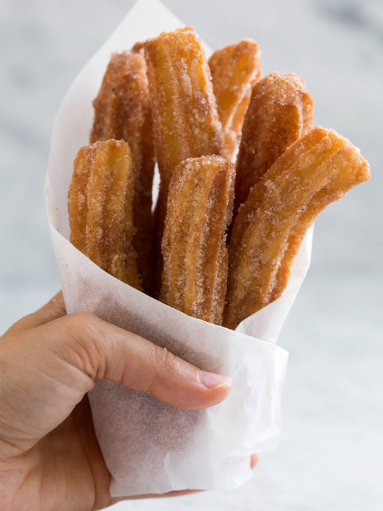 إليكم طريقة تحضير حلى الشوروز الشهية صورة رقم 7