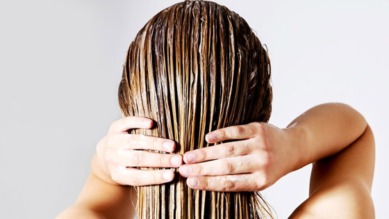 شمع النحل للشعر.. فوائد لن تتوقعيها صورة رقم 2