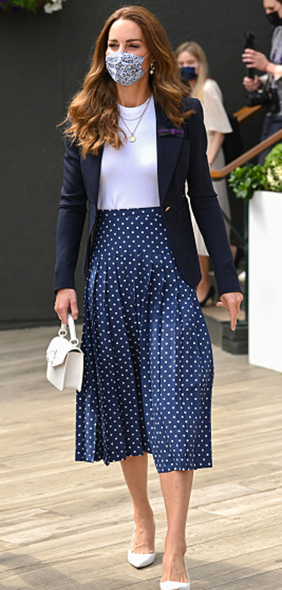 بالصور: أجمل إطلالات كيت ميدلتون في بطولة ويمبلدون خلال السنوات الأخيرة صورة رقم 8 بالصور: أجمل إطلالات كيت ميدلتون في بطولة ويمبلدون خلال السنوات الأخيرة صورة رقم 8