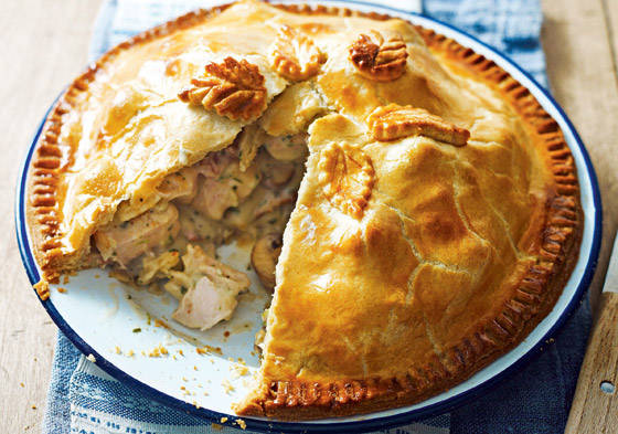 إليكم طريقة تحضير فطيرة الدجاج بالفرن السهلة واللذيذة صورة رقم 5 إليكم طريقة تحضير فطيرة الدجاج بالفرن السهلة واللذيذة صورة رقم 5