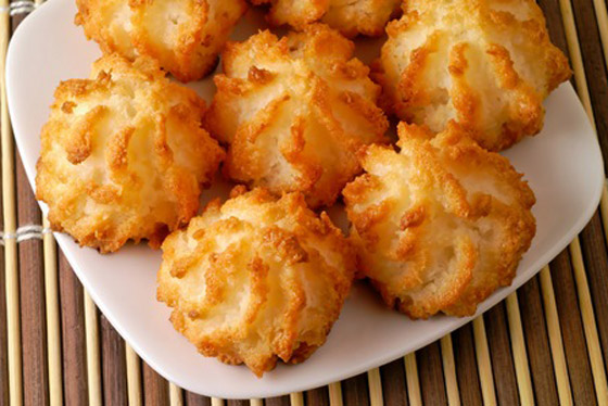 إليكم طريقة تحضير كرات جوز الهند بالحليب المكثف المحلى الطيبة صورة رقم 2 إليكم طريقة تحضير كرات جوز الهند بالحليب المكثف المحلى الطيبة صورة رقم 2