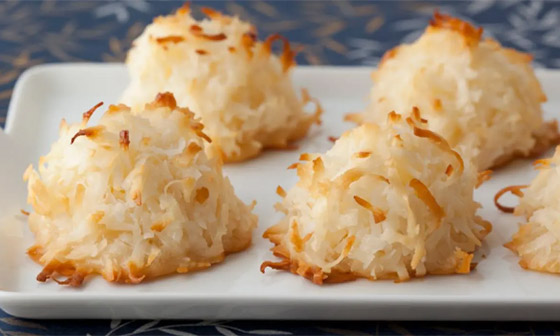 إليكم طريقة تحضير كرات جوز الهند بالحليب المكثف المحلى الطيبة صورة رقم 6 إليكم طريقة تحضير كرات جوز الهند بالحليب المكثف المحلى الطيبة صورة رقم 6