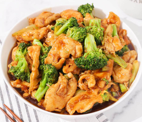 إليكم طريقة تحضير دجاج بالبروكلي صحي وشهي صورة رقم 2