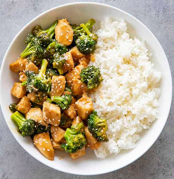 إليكم طريقة تحضير دجاج بالبروكلي صحي وشهي صورة رقم 5