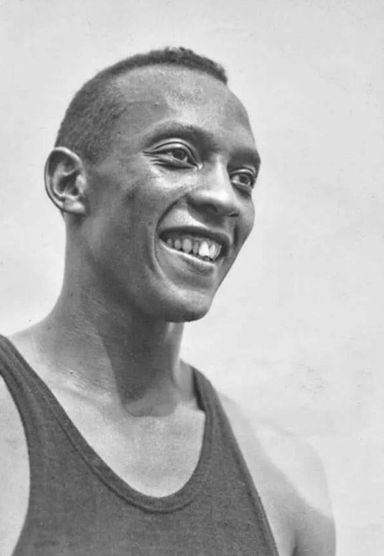 رياضي أميركي من أصول إفريقية تفوق على هتلر وأهين بوطنه صورة رقم 3