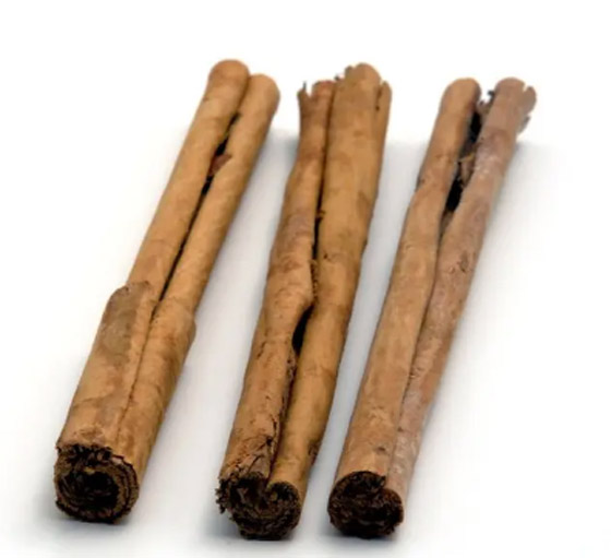 قرفة وفلفل أسود في كوب شاي.. وصفة لخفض السكر في الدم صورة رقم 2