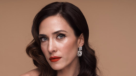 تخطيت الأربعين.. هذه الخطوات تمنحك مكياجاً احترافياً صورة رقم 1 تخطيت الأربعين.. هذه الخطوات تمنحك مكياجاً احترافياً صورة رقم 1