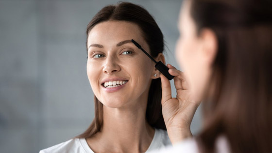 تخطيت الأربعين.. هذه الخطوات تمنحك مكياجاً احترافياً صورة رقم 4 تخطيت الأربعين.. هذه الخطوات تمنحك مكياجاً احترافياً صورة رقم 4