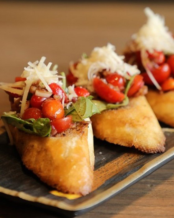 إليكم طريقة تحضير بروشكيتا الطماطم بالريحان.. طعم رائع ومميز صورة رقم 2