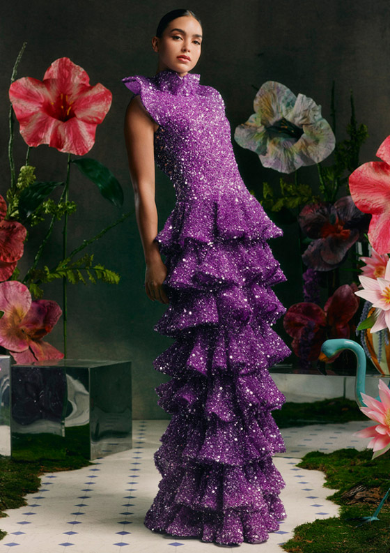 بالصور: 10 ألوان فساتين سهرة تبرز جمال البشرة السمراء من عروض 2024 صورة رقم 7