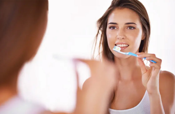 أغرب نصيحة لمنع الإصابة بتسوس الأسنان.. السر في المعجون صورة رقم 1