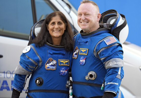 الأمل يلوح بالأفق للرائدين العالقين بالفضاء مع وصول مركبة ماسك صورة رقم 9 الأمل يلوح بالأفق للرائدين العالقين بالفضاء مع وصول مركبة ماسك صورة رقم 9