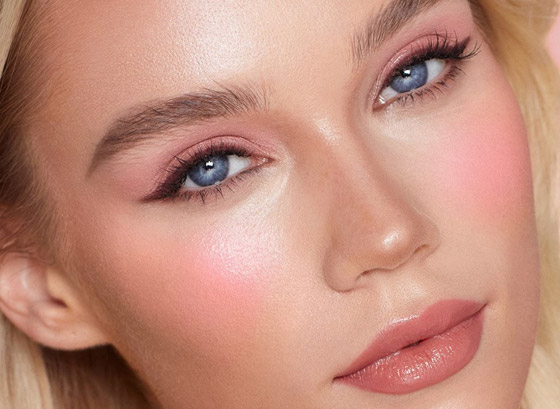 أفضل منتجات أحمر الخدود.. اختاري ما يناسبك لإطلالة ساحرة صورة رقم 5 أفضل منتجات أحمر الخدود.. اختاري ما يناسبك لإطلالة ساحرة صورة رقم 5