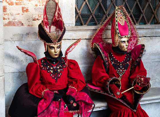 الأقنعة هدايا سياحية تذكارية من مدينة فينيسيا الإيطالية ذات تاريخ طويل (صور) صورة رقم 10