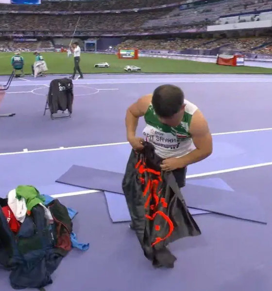 بسبب راية وحركة ذبح.. لاعب إيراني يخسر الميدالية الذهبية صورة رقم 1