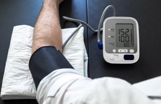 6 أطعمة تعالج ضغط الدم المرتفع.. أهمها فاكهة منتشرة فى السوق صورة رقم 2