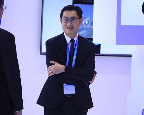 صورة رقم 7 - قصة الملياردير المنعزل الذي أصبح أغنى شخص في الصين! صورة رقم 7 - قصة الملياردير المنعزل الذي أصبح أغنى شخص في الصين!