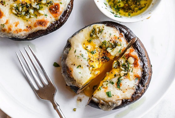 الفطر المخبوز مع الثوم والصلصة.. شهية وسريعة التحضير صورة رقم 8 الفطر المخبوز مع الثوم والصلصة.. شهية وسريعة التحضير صورة رقم 8