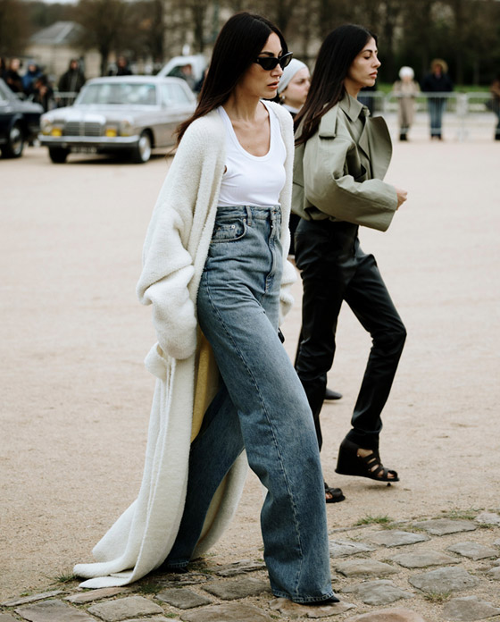 موديلات البنطلون الجينز الرائجة بخريف 2024.. اختاريها بحسب الجسم صورة رقم 6 موديلات البنطلون الجينز الرائجة بخريف 2024.. اختاريها بحسب الجسم صورة رقم 6