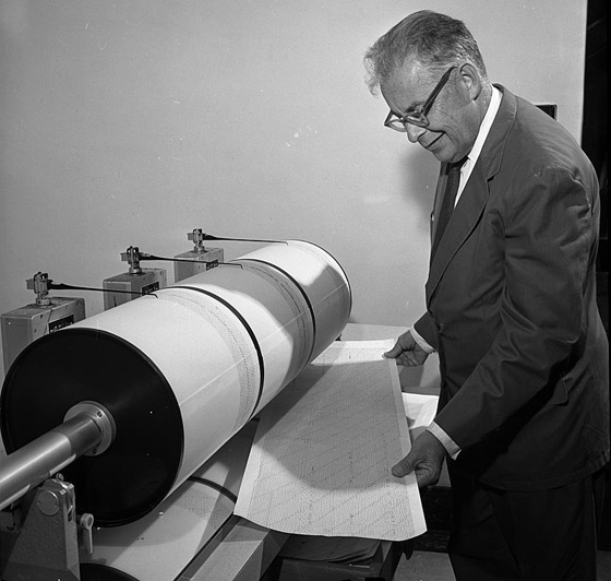 بفضل هذا الرجل.. تمكن البشر من قياس قوة الزلازل صورة رقم 3 بفضل هذا الرجل.. تمكن البشر من قياس قوة الزلازل صورة رقم 3