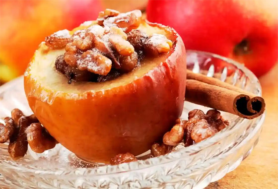 صورة رقم 5 - إليكم طريقة تحضير تفاح مخبوز ومحشي بالجوز للرجيم صورة رقم 5 - إليكم طريقة تحضير تفاح مخبوز ومحشي بالجوز للرجيم