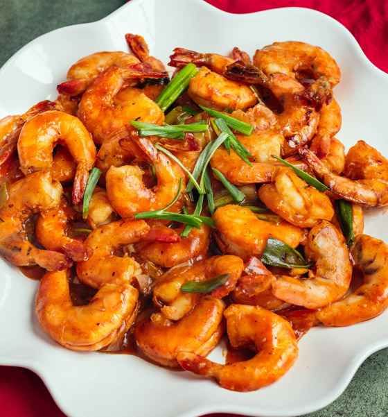 إليكم طريقة تحضير الروبيان بصلصة الطماطم الحارة صورة رقم 2 إليكم طريقة تحضير الروبيان بصلصة الطماطم الحارة صورة رقم 2