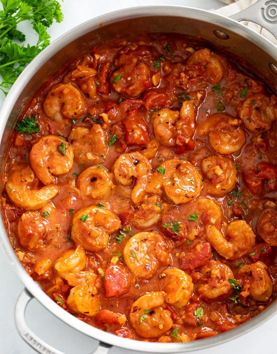 إليكم طريقة تحضير الروبيان بصلصة الطماطم الحارة صورة رقم 7 إليكم طريقة تحضير الروبيان بصلصة الطماطم الحارة صورة رقم 7