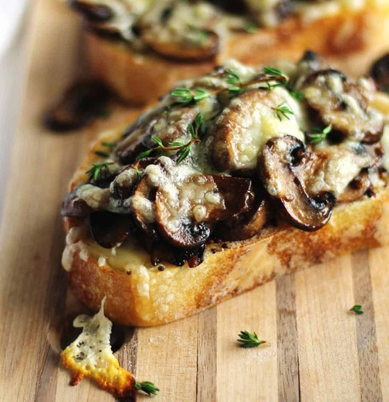 الفطر المخبوز مع الثوم والصلصة.. وصفة شهية وسريعة التحضير صورة رقم 5 الفطر المخبوز مع الثوم والصلصة.. وصفة شهية وسريعة التحضير صورة رقم 5