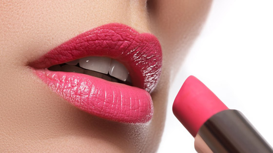 في أكتوبر.. اختاري أحمر الشفاه الوردي دعماً للمصابات بسرطان الثدي صورة رقم 5 في أكتوبر.. اختاري أحمر الشفاه الوردي دعماً للمصابات بسرطان الثدي صورة رقم 5