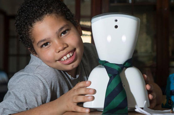 فيديو: ابتكار روبوت يساعد الأطفال المرضى على الذهاب إلى المدرسة صورة رقم 5 فيديو: ابتكار روبوت يساعد الأطفال المرضى على الذهاب إلى المدرسة صورة رقم 5