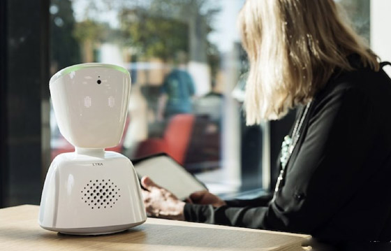 فيديو: ابتكار روبوت يساعد الأطفال المرضى على الذهاب إلى المدرسة صورة رقم 7 فيديو: ابتكار روبوت يساعد الأطفال المرضى على الذهاب إلى المدرسة صورة رقم 7