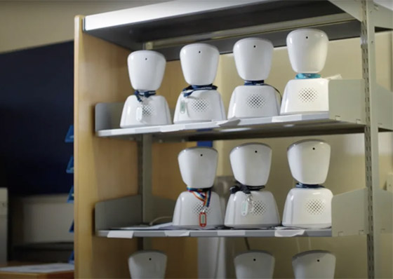 فيديو: ابتكار روبوت يساعد الأطفال المرضى على الذهاب إلى المدرسة صورة رقم 9 فيديو: ابتكار روبوت يساعد الأطفال المرضى على الذهاب إلى المدرسة صورة رقم 9