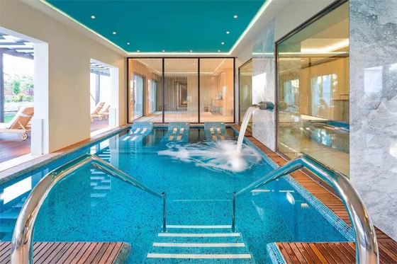 وجهات فاخرة فائقة الفخامة لإطالة العمر.. ما أبرز ميزات هذه النوادي الحصرية؟ صورة رقم 8 وجهات فاخرة فائقة الفخامة لإطالة العمر.. ما أبرز ميزات هذه النوادي الحصرية؟ صورة رقم 8