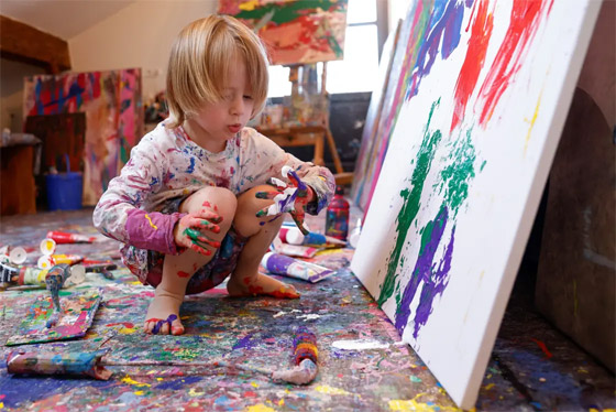 بيكاسو الصغير: طفل ألماني يذهل الآلاف بموهبته.. يرسم بطريقة احترافية صورة رقم 11 بيكاسو الصغير: طفل ألماني يذهل الآلاف بموهبته.. يرسم بطريقة احترافية صورة رقم 11