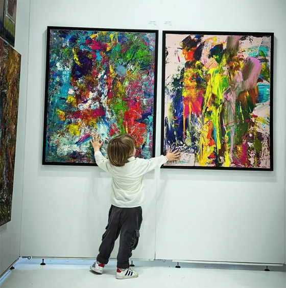 بيكاسو الصغير: طفل ألماني يذهل الآلاف بموهبته.. يرسم بطريقة احترافية صورة رقم 1 بيكاسو الصغير: طفل ألماني يذهل الآلاف بموهبته.. يرسم بطريقة احترافية صورة رقم 1