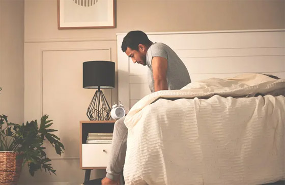 6 عادات تخلص منها للاستيقاظ مع شعور بالانتعاش والنشاط صورة رقم 1 6 عادات تخلص منها للاستيقاظ مع شعور بالانتعاش والنشاط صورة رقم 1