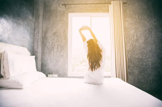 6 عادات تخلص منها للاستيقاظ مع شعور بالانتعاش والنشاط صورة رقم 2 6 عادات تخلص منها للاستيقاظ مع شعور بالانتعاش والنشاط صورة رقم 2