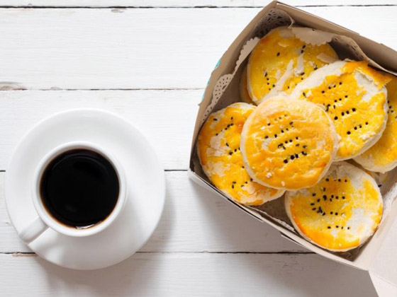 إليكم طريقة تحضير فطيرة الشاي بالجبنة والمكسرات صورة رقم 1 إليكم طريقة تحضير فطيرة الشاي بالجبنة والمكسرات صورة رقم 1