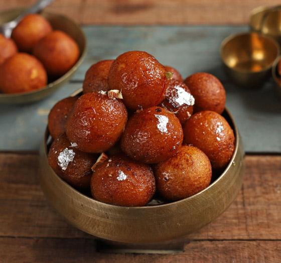 إليكم طريقة تحضير حلوى غولاب جامون الهندية.. بسيطة ولذيذة صورة رقم 4