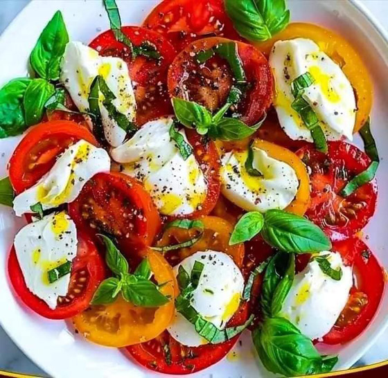 إليكم وصفة طبق طماطم الكرز بجبن الموزاريلا.. وجبة لهدوء الأعصاب صورة رقم 3