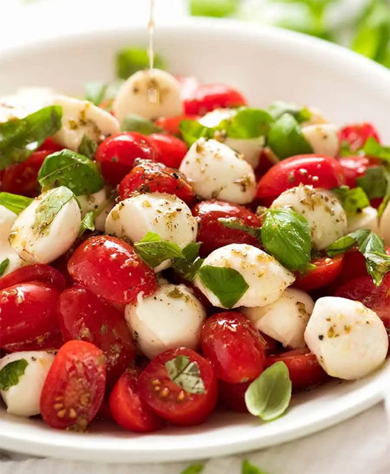 إليكم وصفة طبق طماطم الكرز بجبن الموزاريلا.. وجبة لهدوء الأعصاب صورة رقم 6