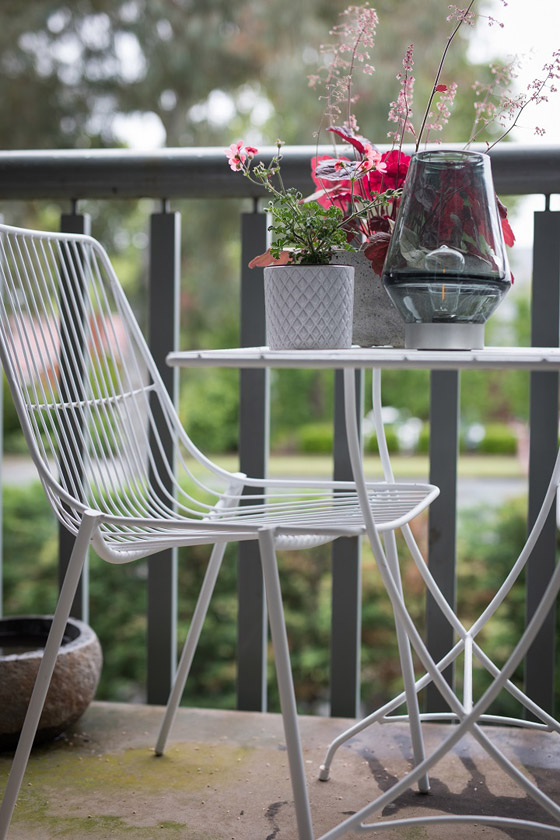 صورة رقم 1 - أفكار عملية وجميلة لاستغلال مساحة الشرفة المنزلية الصغيرة.. صور صورة رقم 1 - أفكار عملية وجميلة لاستغلال مساحة الشرفة المنزلية الصغيرة.. صور