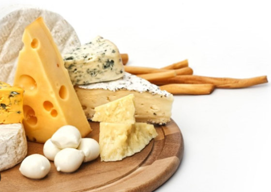 احذر.. هذا النوع من الجبنة قد يصيبك بالأمراض.. اعرف البدائل الصحية صورة رقم 2