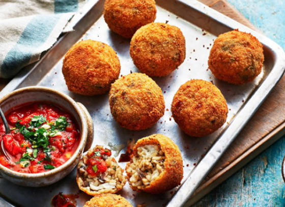 اليكم طريقة تحضير «الأرانشيني الإيطالية» (كرات الريزوتو المقلية) صورة رقم 5