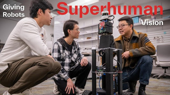 فيديو وصور: روبوت بـ فيديو وصور: روبوت بـ