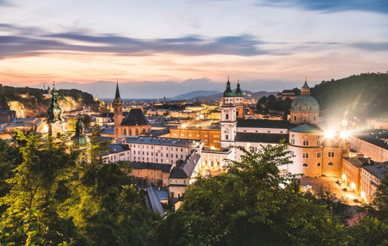 سالزبورغ وجهة سياحية نابضة بالأجواء الاحتفالية في الشتاء صورة رقم 2 سالزبورغ وجهة سياحية نابضة بالأجواء الاحتفالية في الشتاء صورة رقم 2