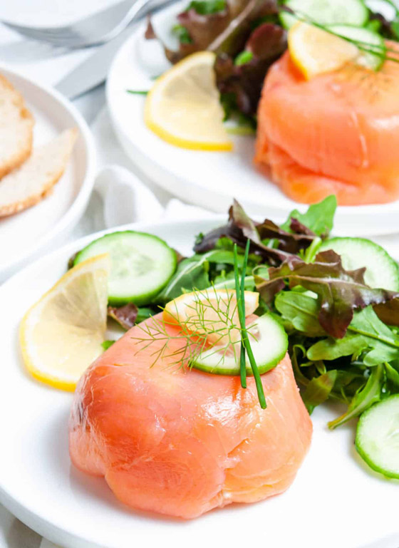 وصفة شرائح السلمون المدخن والروبيان.. مظهر رائع وطعم لذيذ صورة رقم 4 وصفة شرائح السلمون المدخن والروبيان.. مظهر رائع وطعم لذيذ صورة رقم 4