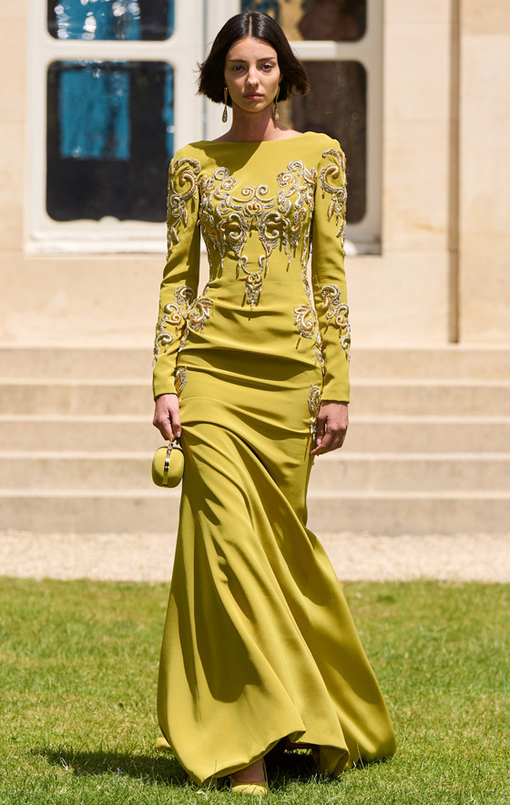 بالصور: فساتين سواريه محجبات موضة شتاء 2025 صورة رقم 2 بالصور: فساتين سواريه محجبات موضة شتاء 2025 صورة رقم 2